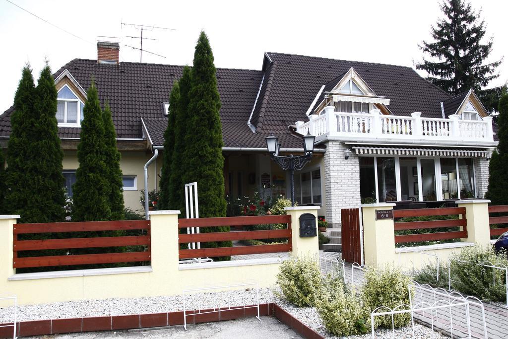 Hotel Parti Panzio Tata Exterior foto